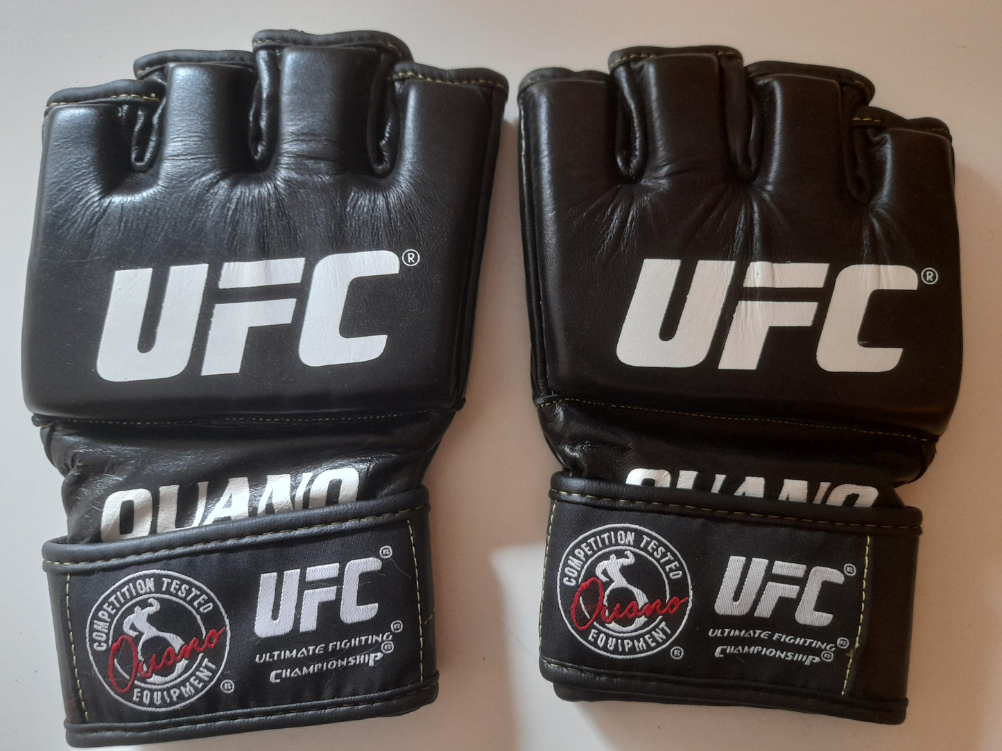 UFC Official MMA Gloves - V5 - Black - Size L - Ouano - (New)