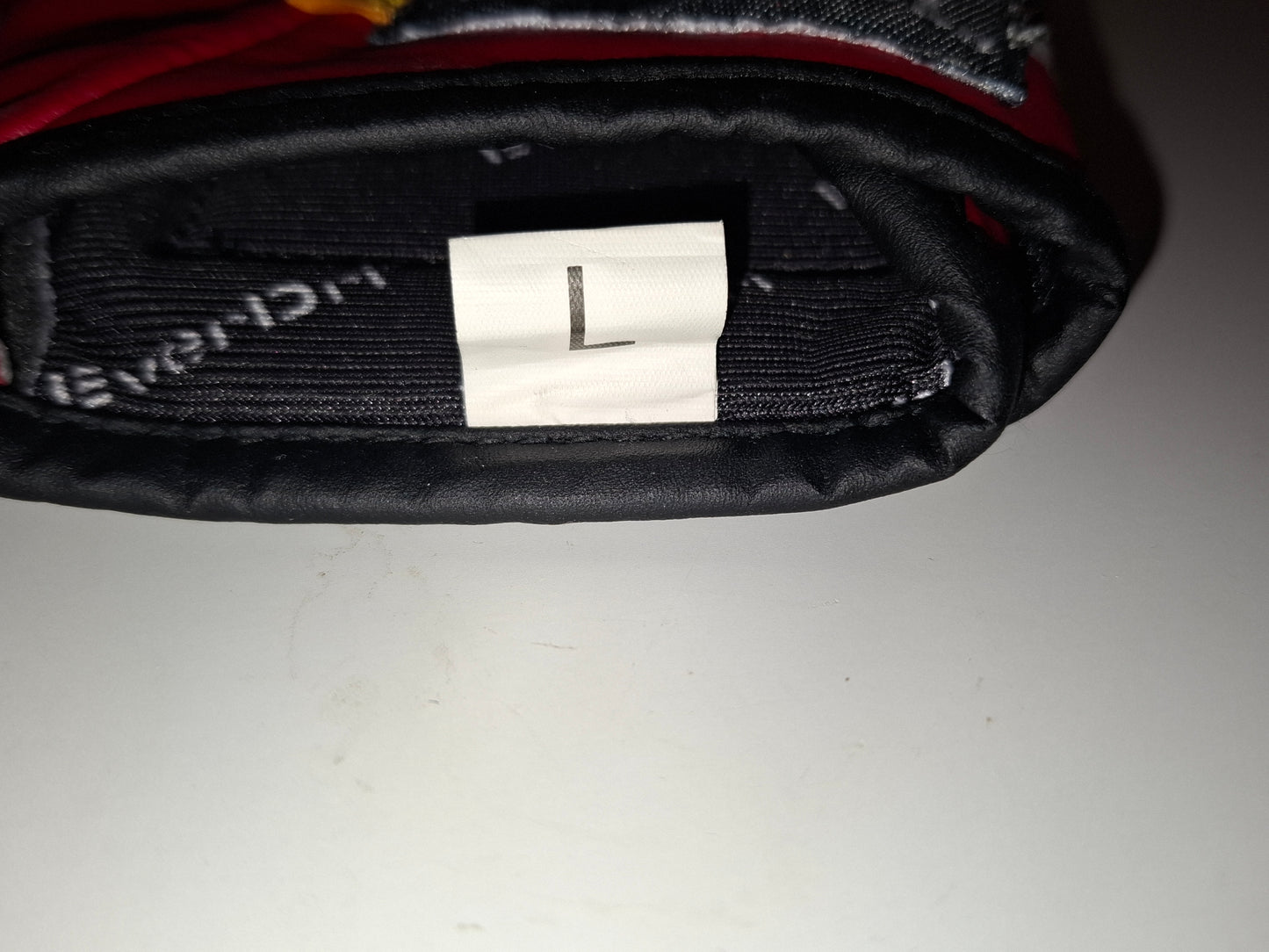 Bellator Official MMA Gloves - V3 - Red - Size L - Leone - (New)