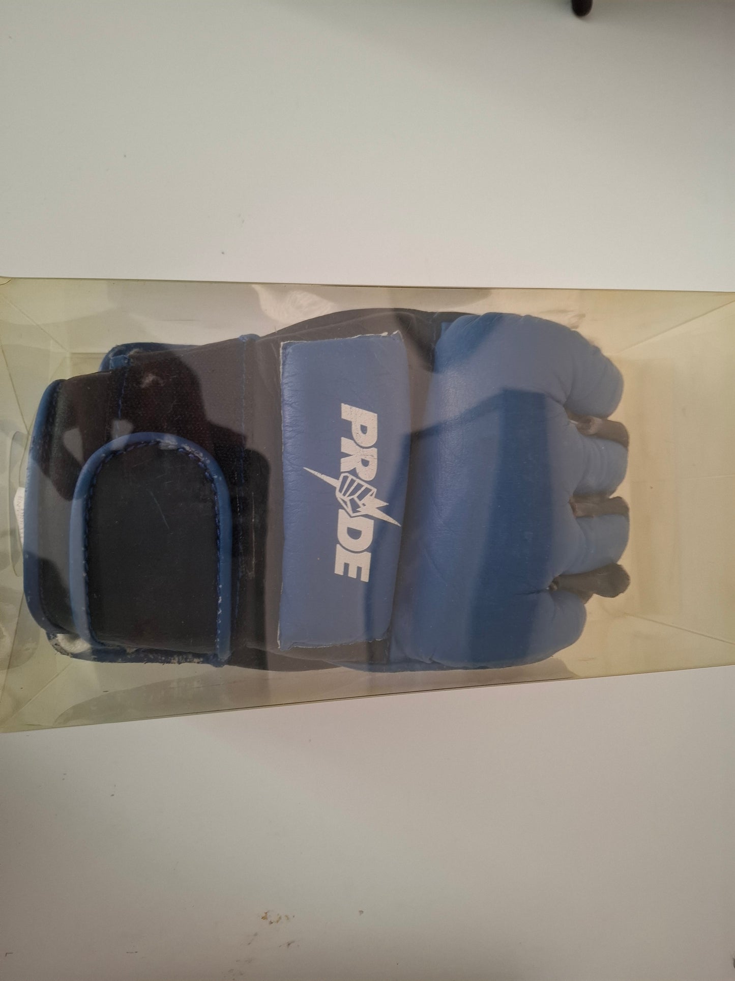 PRIDE FC Official MMA Gloves - Whitebolts - V2 - Blue - Size L - DSE - With Box