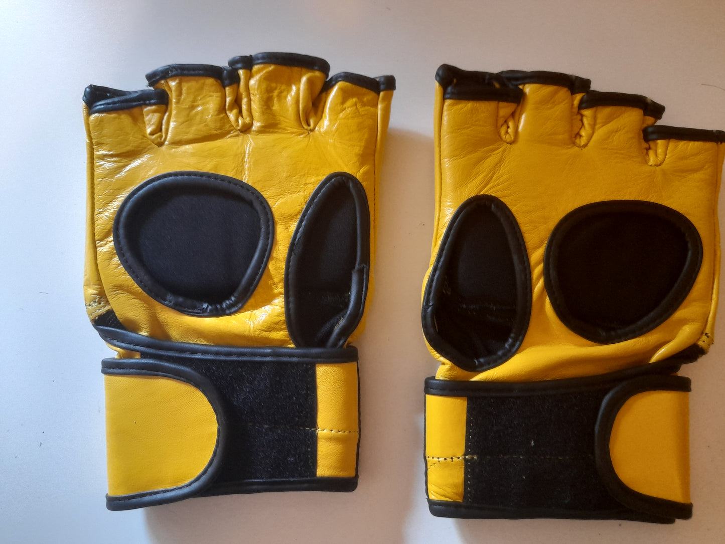 KOTC King Of The Cage Official MMA Gloves - V1 - Yellow - Size L - Ouano - (New)