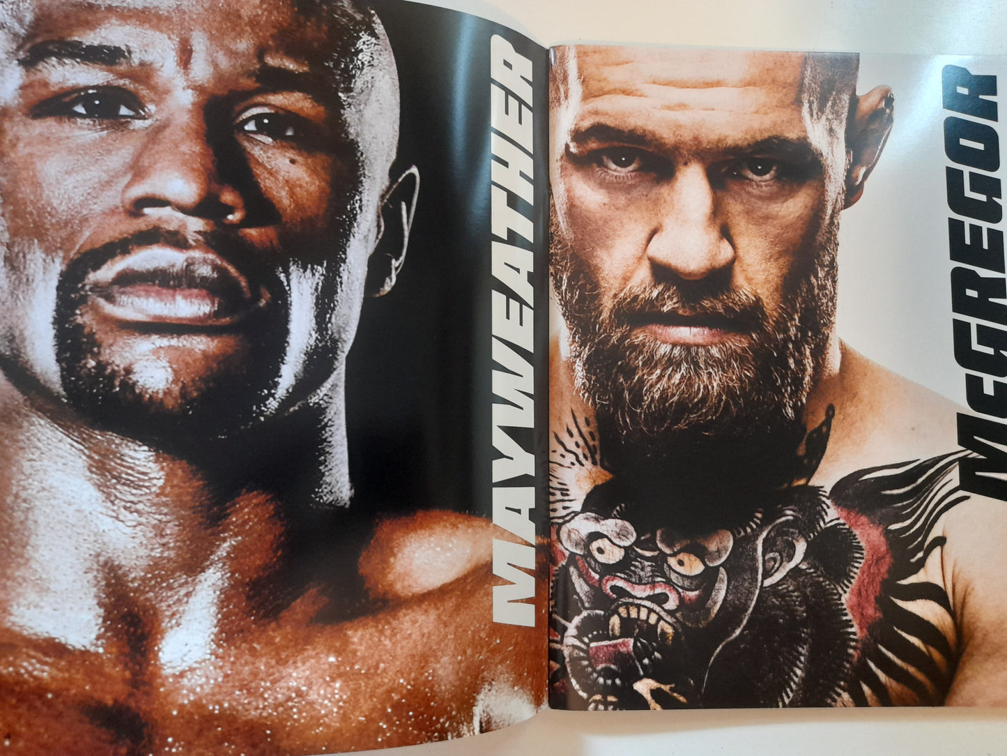 Floyd Mayweather Vs Conor McGregor - Official Boxing Event Program (2017)