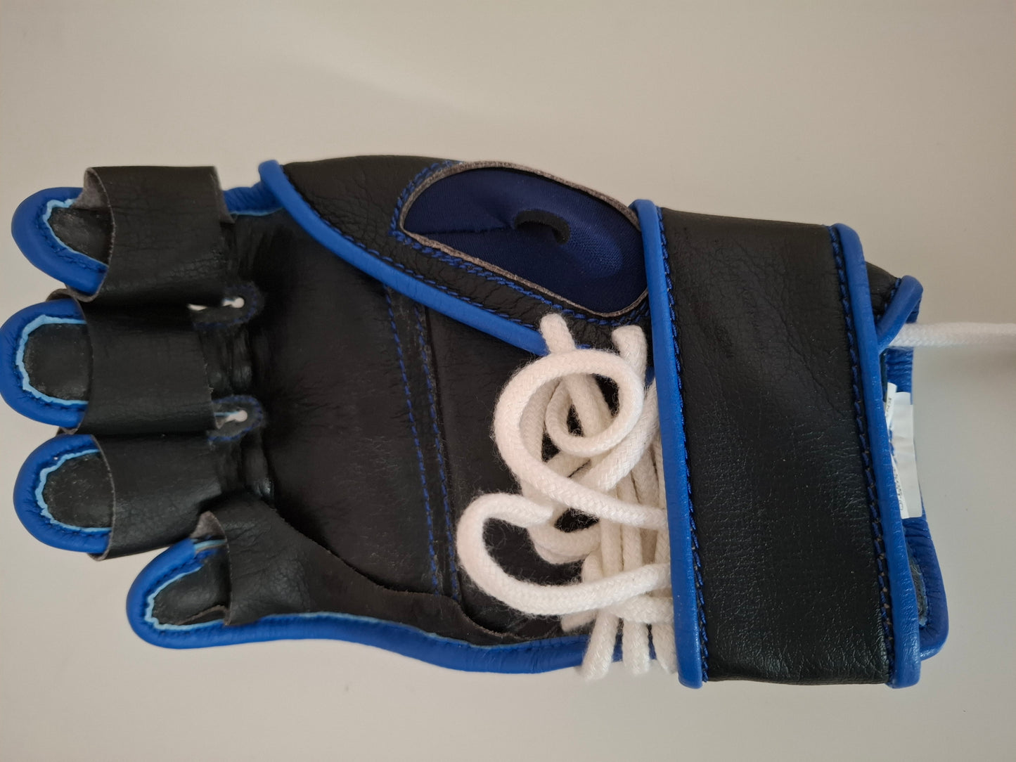 Fedor Emilianenko Signed PRIDE FC "Whitebolts" Official MMA Glove - V2 - Blue - Right Hand - Size L - DSE - [AUTOGRAPHED]