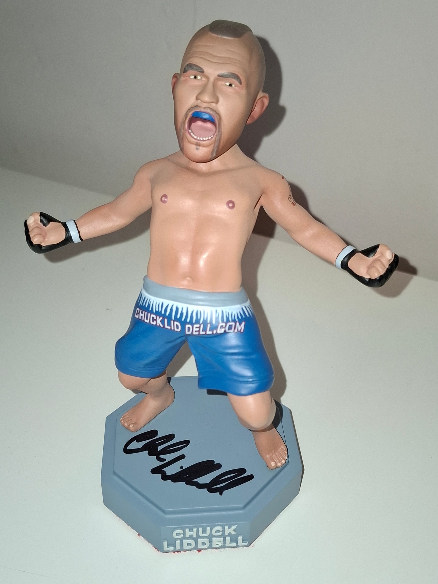 Chuck "The Iceman" Liddell - Limited Edition - Hand Painted Boxed Bobblehead (NEW) [AUTOGRAPHED]