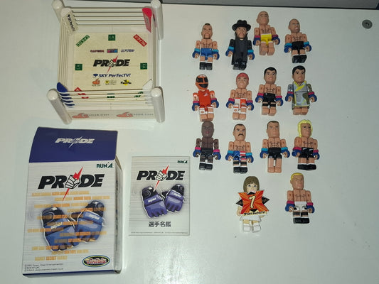 Pride FC Tinibiz Run'A Collectible Minifigure Set with Ring (2002)