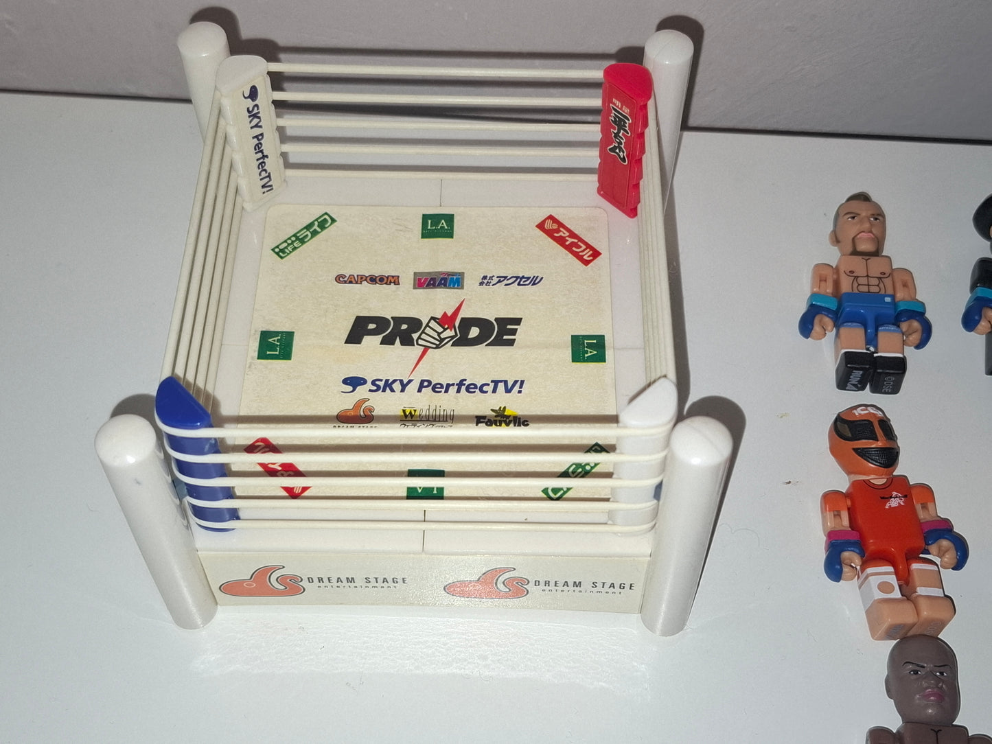 Pride FC Tinibiz Run'A Collectible Minifigure Set with Ring (2002)