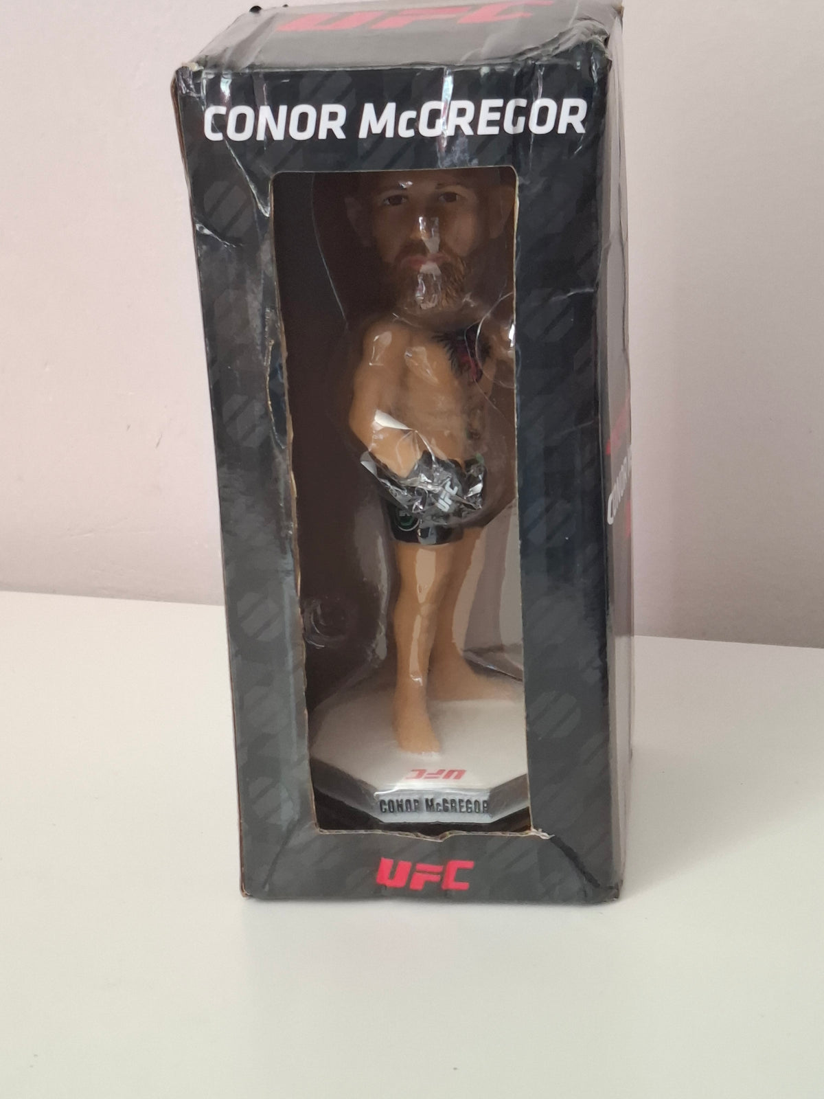 Conor "Notorious" McGregor - UFC Bobblehead [DAMAGED BOX]