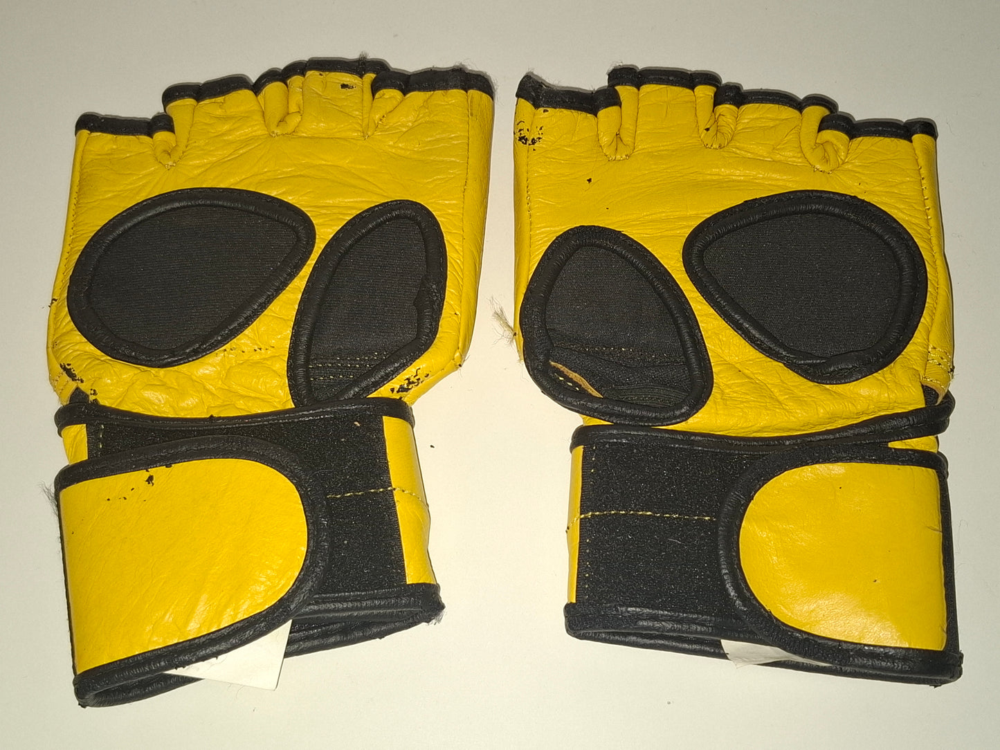 Cage Warriors Official MMA Gloves - V1 - Yellow - Size S - Ouano / Thowdown [SALE]