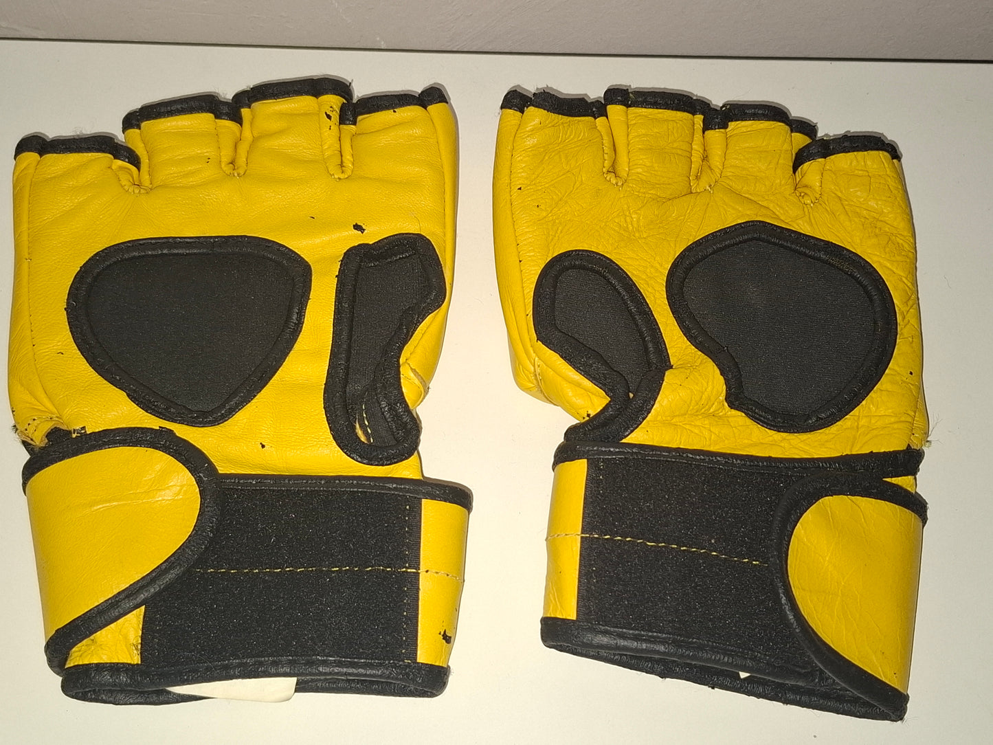 Cage Warriors Official MMA Gloves - V1 - Yellow - Size XL - Ouano / Thowdown [USED] [SALE]