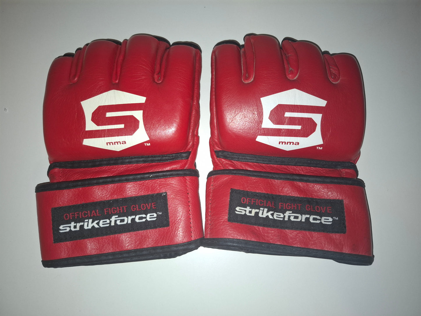 STRIKEFORCE Official MMA Gloves - V3 - Red - Size L - Century